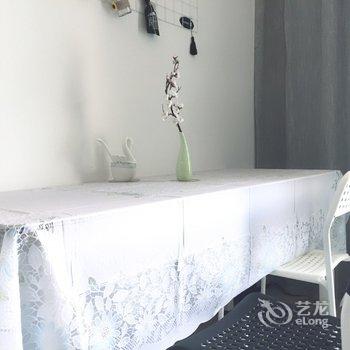 南宁白色的草草公寓酒店提供图片