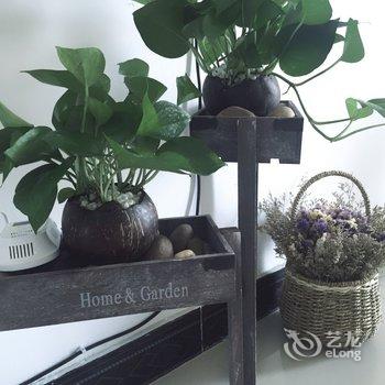 南宁白色的草草公寓酒店提供图片
