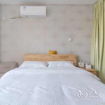 青岛W先生与F小姐公寓酒店提供图片