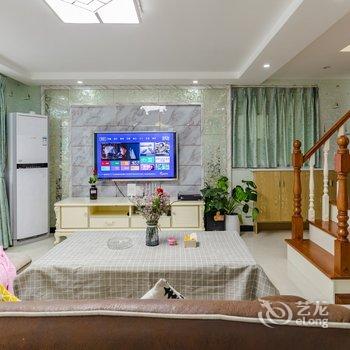 成都成都爱上熊猫民宿(黄河中路二段分店)酒店提供图片