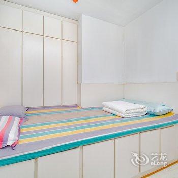 青岛旅行达人的糖果屋公寓酒店提供图片