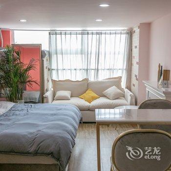 青岛她是个简单的人儿公寓(2号店)酒店提供图片