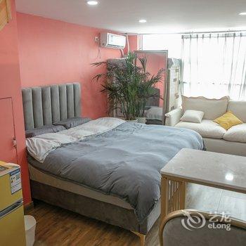 青岛她是个简单的人儿公寓(2号店)酒店提供图片