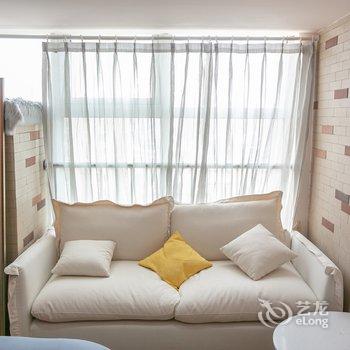 青岛她是个简单的人儿公寓(2号店)酒店提供图片