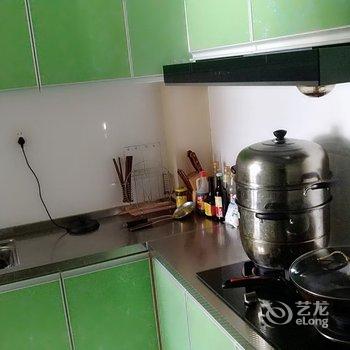 青岛金沙滩啤酒节主会场精装套二公寓酒店提供图片