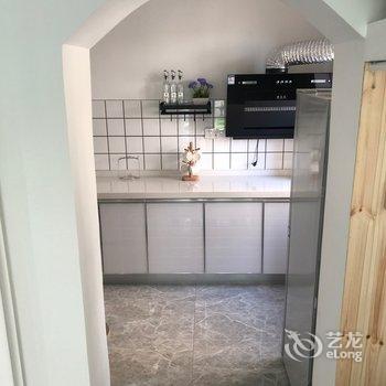 青岛春风十里的老杨公寓酒店提供图片