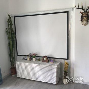 青岛春风十里的老杨公寓酒店提供图片