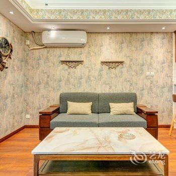 青岛名城小屋酒店提供图片