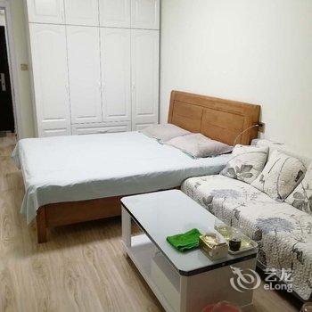 青岛简约卫生市中心方便民宿酒店提供图片