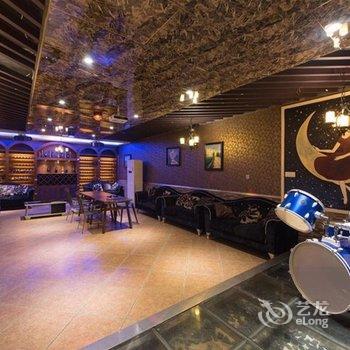 郑州连锁别墅轰趴民宿(14号店)酒店提供图片