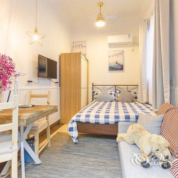 上海温暖团聚民宿(4号店)酒店提供图片