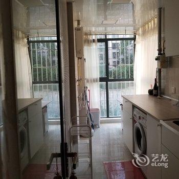 重庆珠江太阳城精装日租公寓酒店提供图片