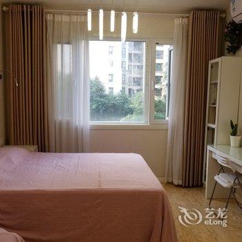 重庆珠江太阳城精装日租公寓酒店提供图片