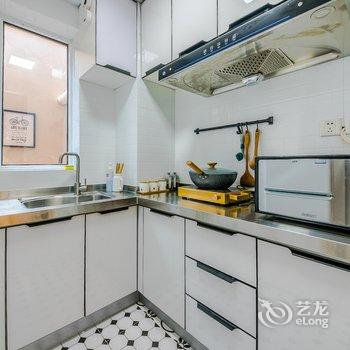 青岛李霞公寓(3号店)酒店提供图片