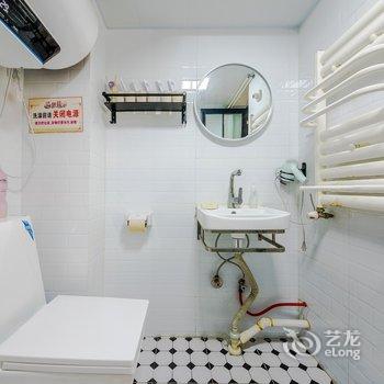 青岛李霞公寓(3号店)酒店提供图片