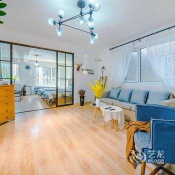 青岛李霞公寓(3号店)酒店提供图片