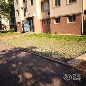 荣成张伟558公寓酒店提供图片