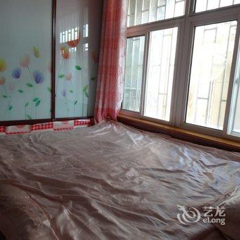 青岛海边巷子里的小楼特色民宿酒店提供图片