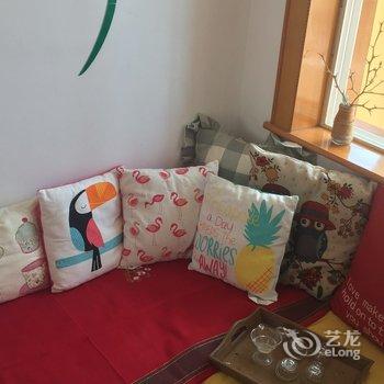 青岛海边巷子里的小楼特色民宿酒店提供图片