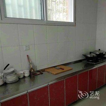 青岛海边巷子里的小楼特色民宿酒店提供图片
