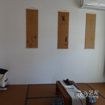 青岛海边巷子里的小楼特色民宿酒店提供图片