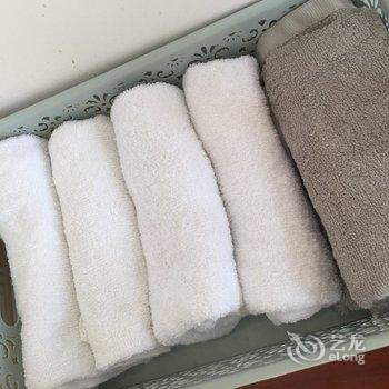 青岛海边巷子里的小楼特色民宿酒店提供图片