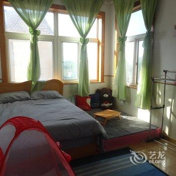 青岛海边巷子里的小楼特色民宿酒店提供图片