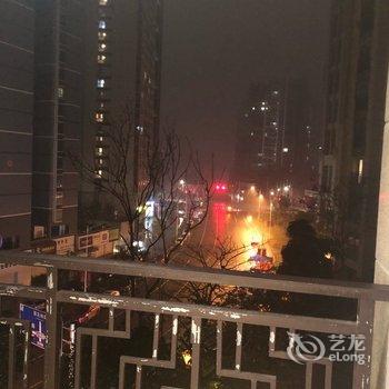 南宁美少女战士LgR公寓酒店提供图片