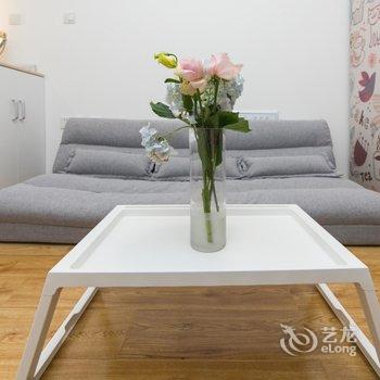 上海平凡先生公寓酒店提供图片