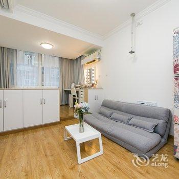 上海平凡先生公寓酒店提供图片