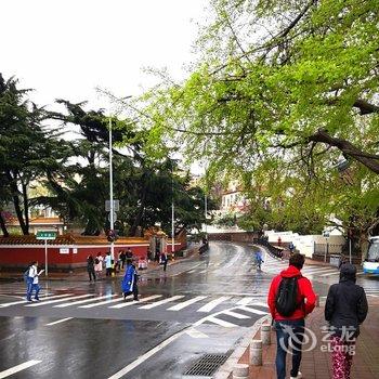 青岛不让雷诺特色民宿酒店提供图片