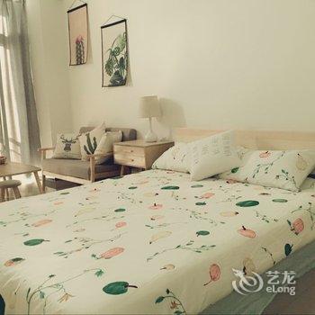 南宁白色的草草公寓酒店提供图片
