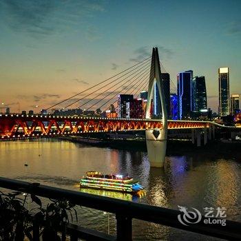 重庆江屿城江景民宿(7号店)酒店提供图片