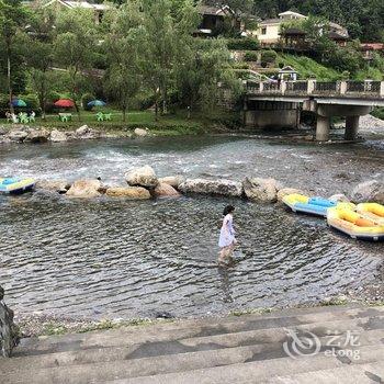 云山雪水酒店(西岭雪山店)酒店提供图片