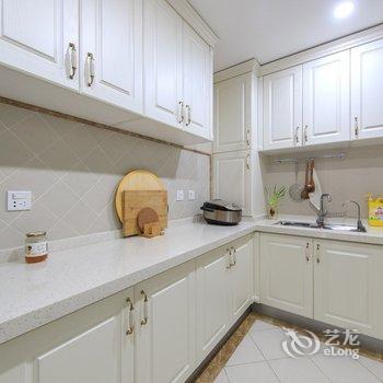 北京Emma的小家公寓(东十里堡村分店)酒店提供图片
