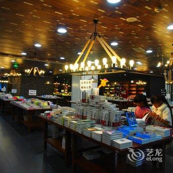 昆明都摩主题复式loft公寓酒店提供图片