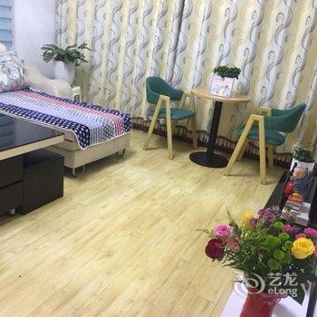 青岛金沙滩CBD商圈公寓酒店提供图片