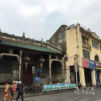 南宁游南宁必签到地Ins风公寓酒店提供图片