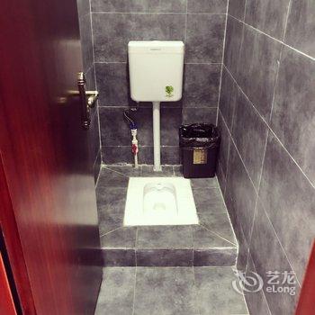 青岛宿海民宿(港东村分店)酒店提供图片