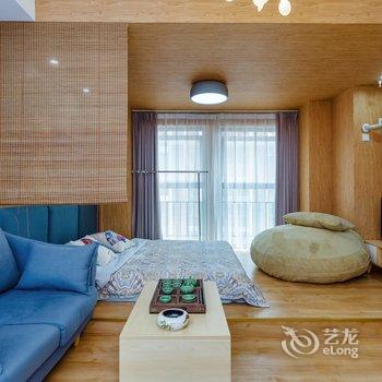 成都刹那惊艳公寓酒店提供图片