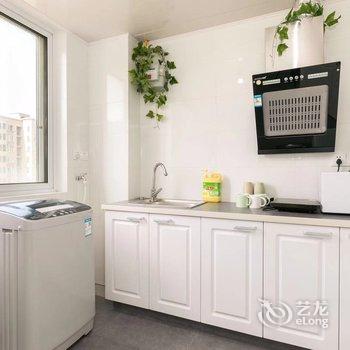上海小爱心之家公寓酒店提供图片