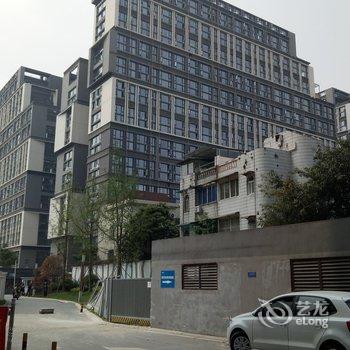 成都成都爱上熊猫民宿(黄河中路二段分店)酒店提供图片