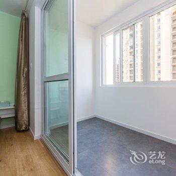 上海小爱心之家公寓酒店提供图片