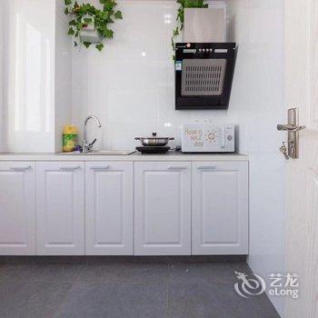 上海小爱心之家公寓酒店提供图片