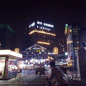 成都成都爱上熊猫民宿(黄河中路二段分店)酒店提供图片