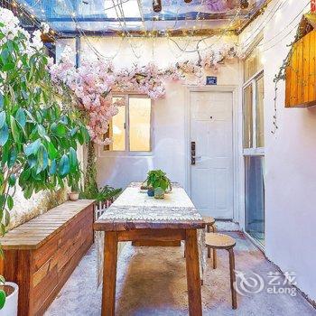 成都今日有房度假连锁客栈酒店提供图片