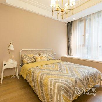 上海百年孤独千年一叹公寓(泰虹路分店)酒店提供图片