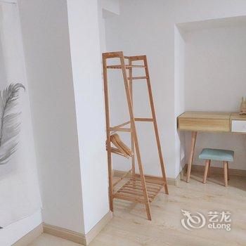 青岛深夜请给我半支烟公寓酒店提供图片