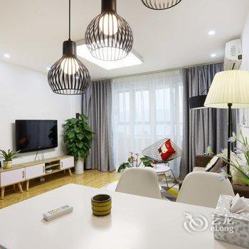 成都成都爱上熊猫民宿(黄河中路二段分店)酒店提供图片