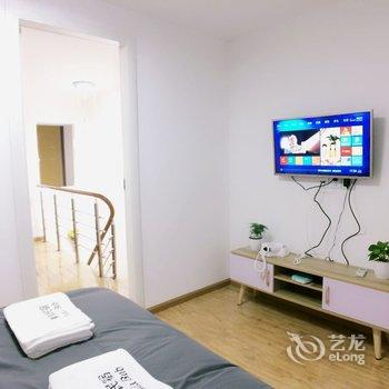 成都成都爱上熊猫民宿(黄河中路二段分店)酒店提供图片